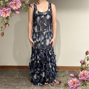 BB Dakota feathers print sleeveless scoop neck maxi dress